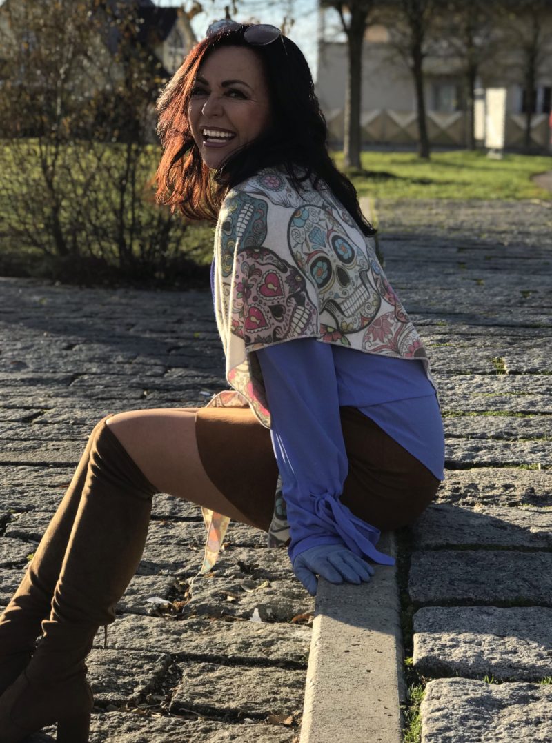 Colorful Skull Scarf Cochastyle