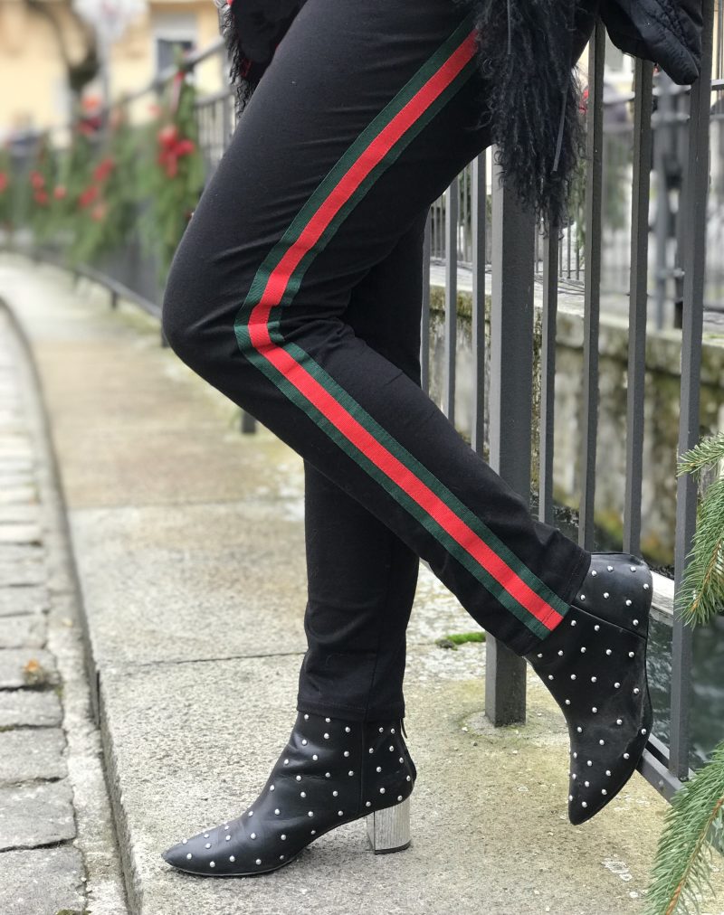 Beauty woman, Gucci stripes, Moschino boots, Laurél, Dolce&Gabbana, Armani, Designer, ageless style, Fashionblod Augsburg, winter outfit, bestage