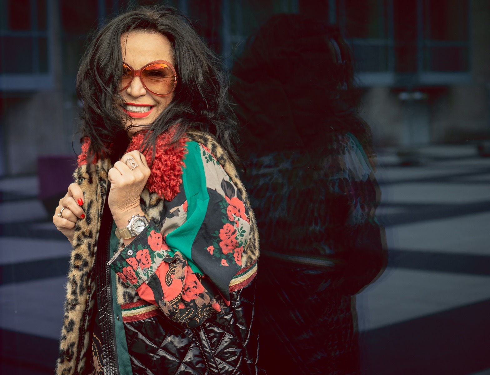 Yippie Hippie Style, Top and Vest Yippie Hippie, Tom Ford shades, eyewearblogger, streetstyle, stylish fashion, fall outfit, mystyle, jewelryblogger, style for ladies, over50, 50plusandfaboulus, fashionphotography, fashion and travel, ageless fashion, ageless style, colors, leoprint