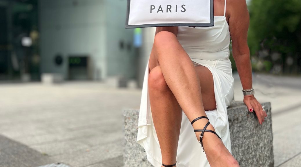 Céline Bag, Black and white, Zara dress, white dress, Gianmarco Lorenzi shoes, Cartier watch, summerlook, party look, mystyle, ageless, ageless fashion, age later, bestage, Fashionblog Augsburg, cochastyle, heelslover